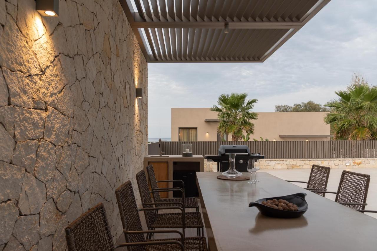 Athina Luxury Villa, With Pool & Walk To The Beach, By Thinkvilla Hanya Dış mekan fotoğraf