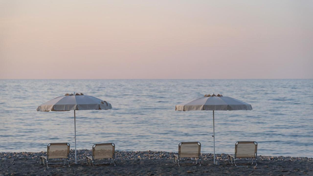 Athina Luxury Villa, With Pool & Walk To The Beach, By Thinkvilla Hanya Dış mekan fotoğraf